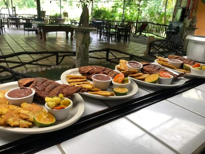 Casona Tica Linda Hotel Sarapiqui Ngoại thất bức ảnh